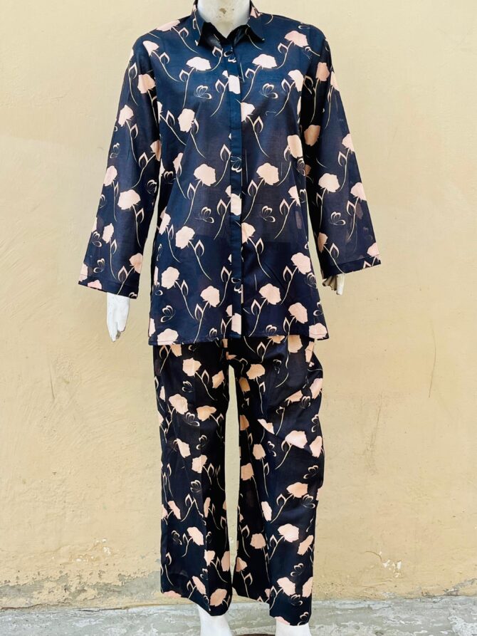 Pret 2Pc Rose Printed Lawn Black Shirt Trouser